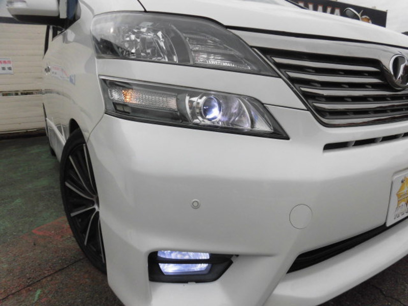 VELLFIRE-5