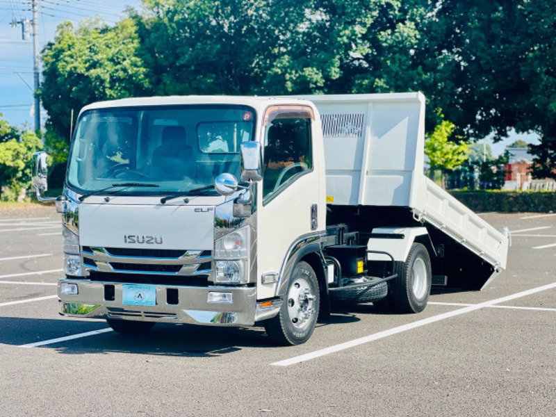 ISUZU　ELF