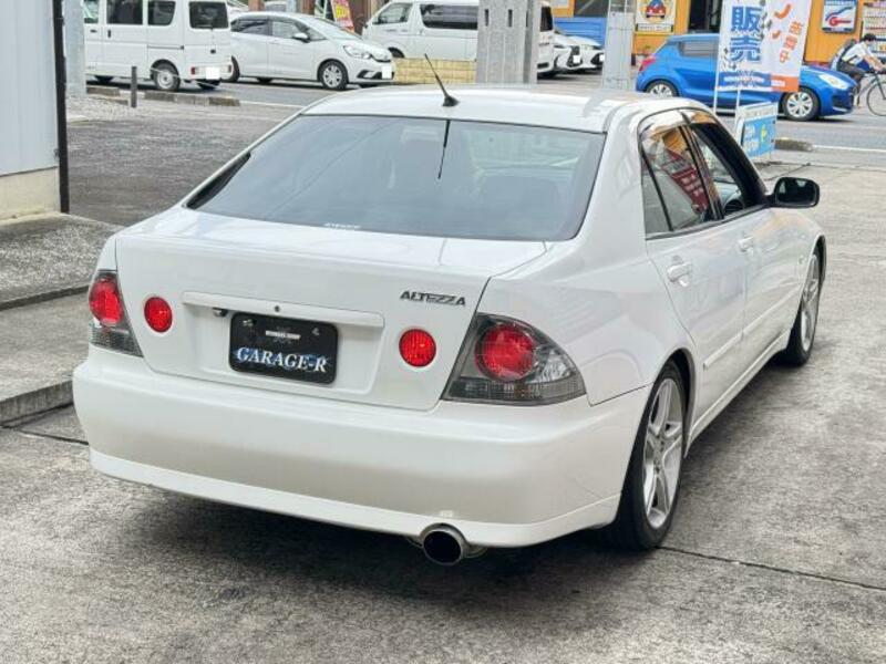 ALTEZZA-15