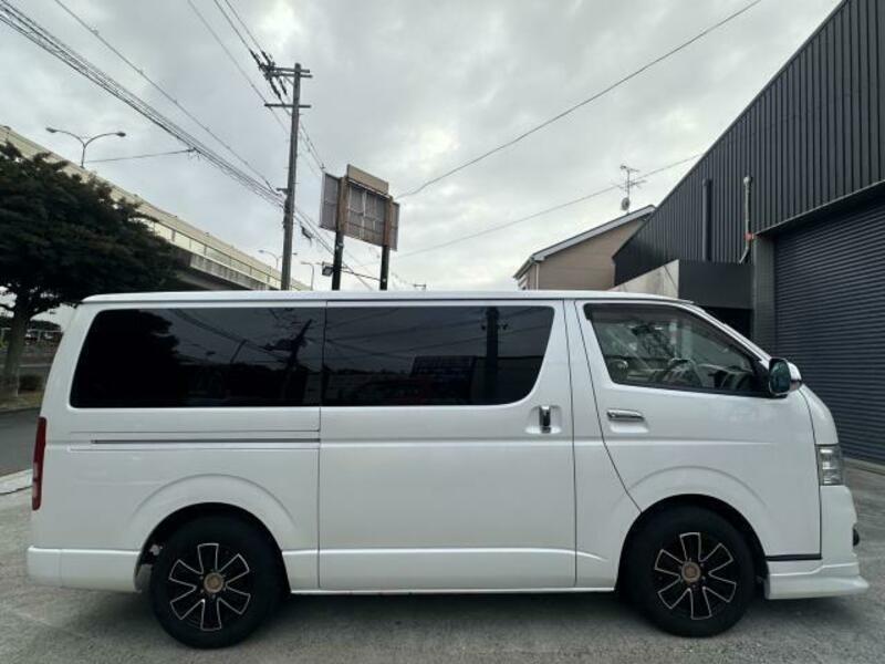 HIACE VAN-17