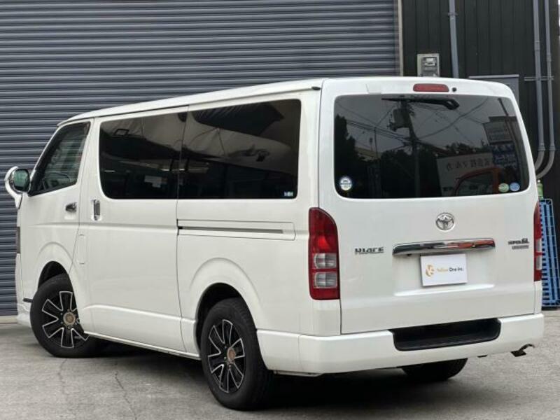 HIACE VAN-1