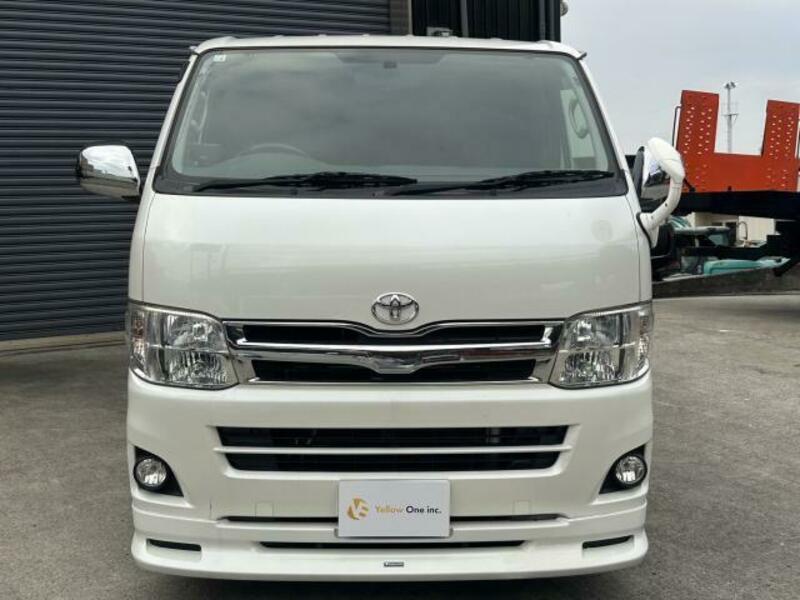 HIACE VAN-13