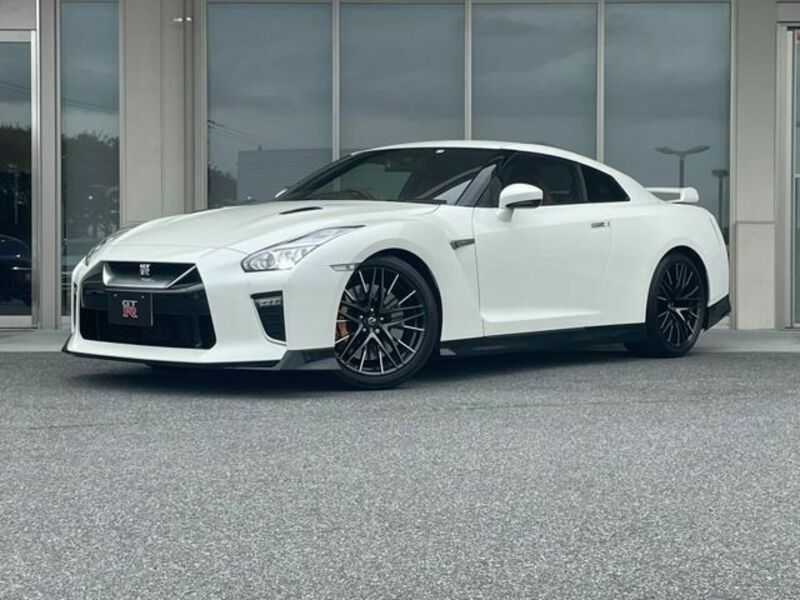 NISSAN　GT-R