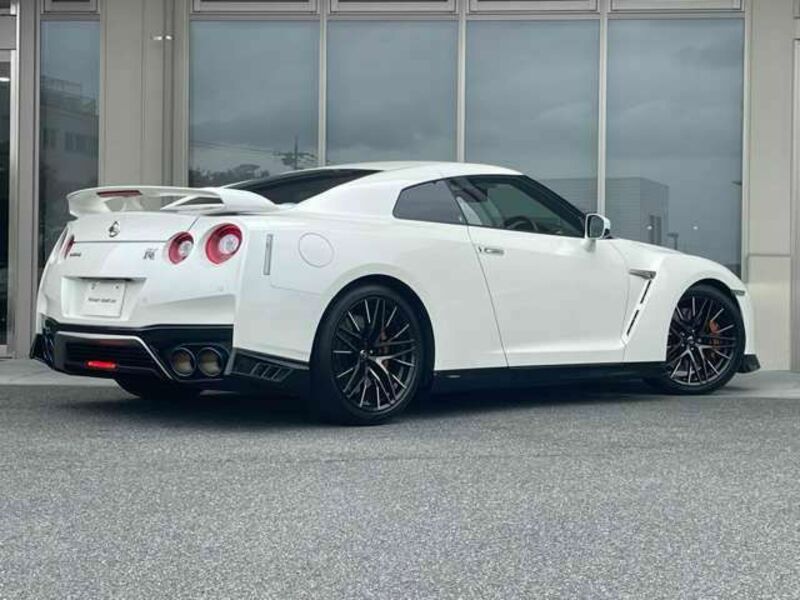 GT-R-1