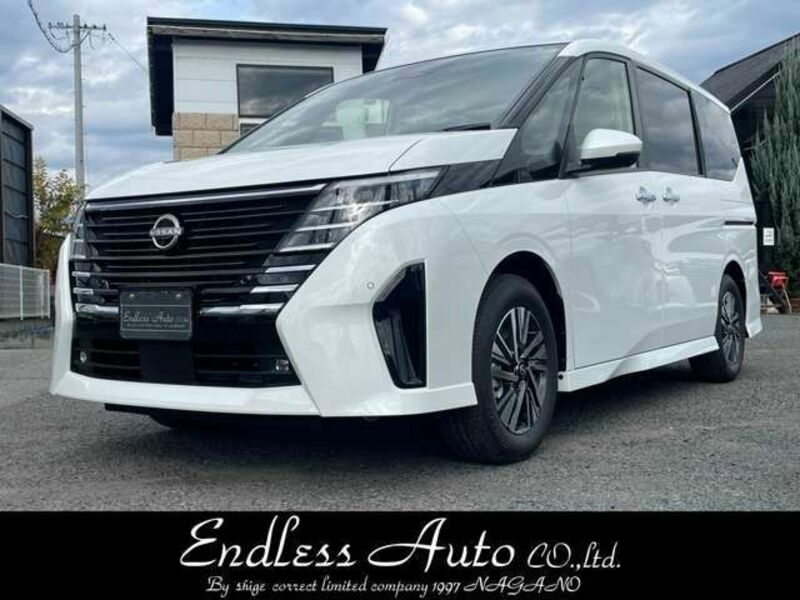 NISSAN　SERENA