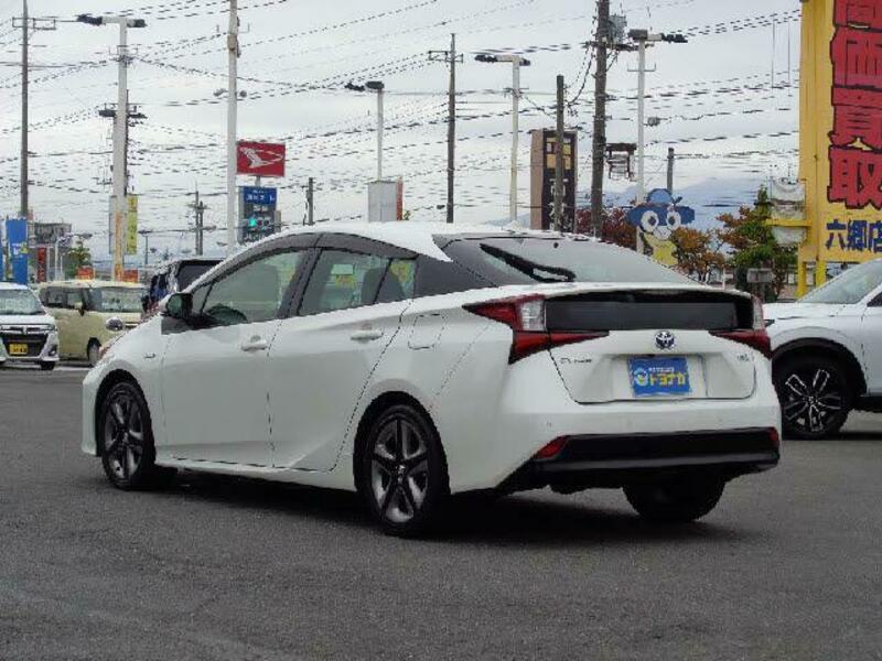 PRIUS-1