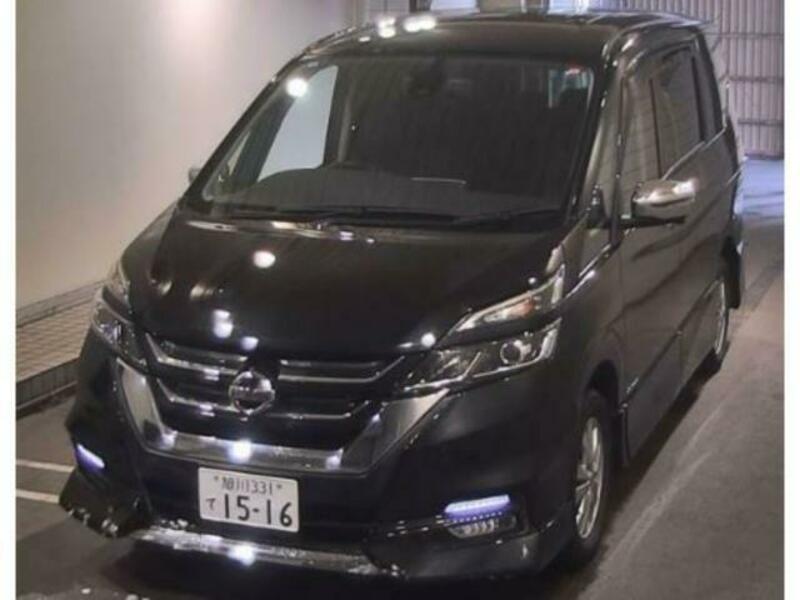 NISSAN　SERENA