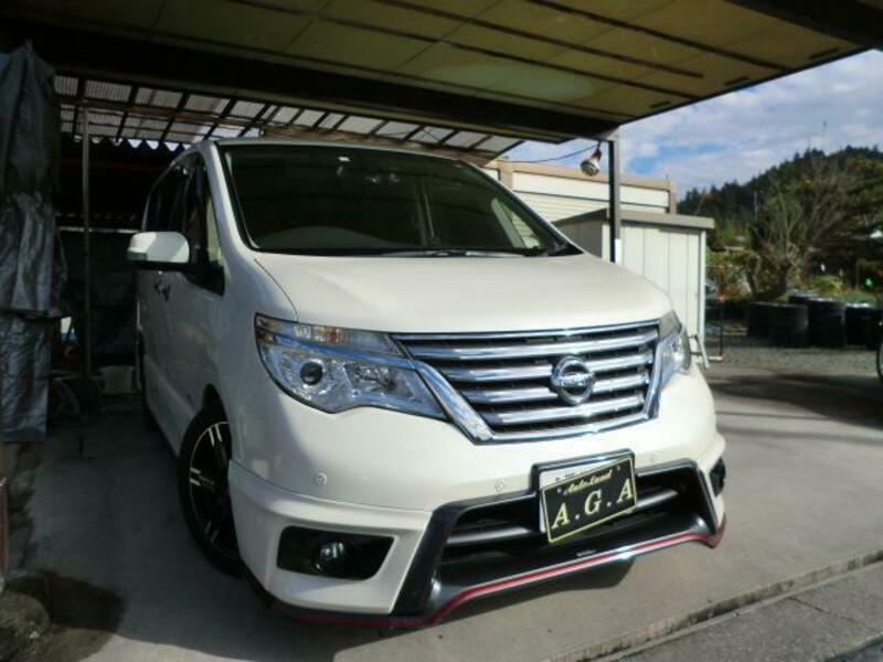 NISSAN　SERENA