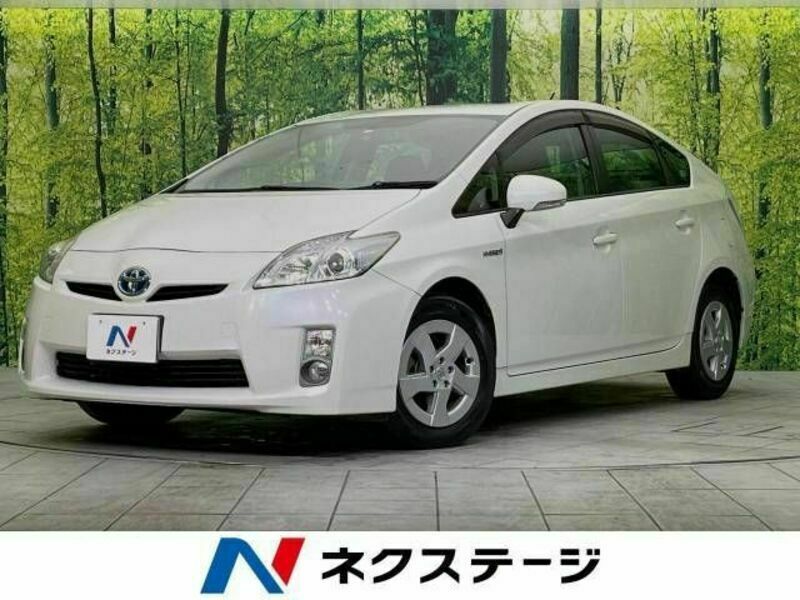 TOYOTA　PRIUS