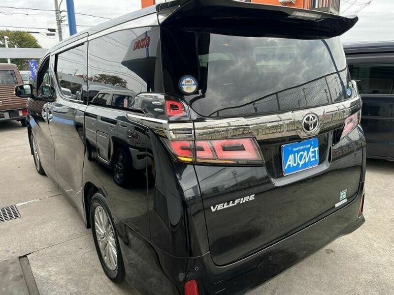 VELLFIRE-1