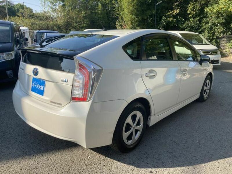 PRIUS-3