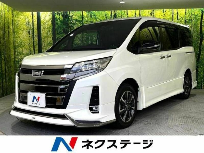 TOYOTA　NOAH