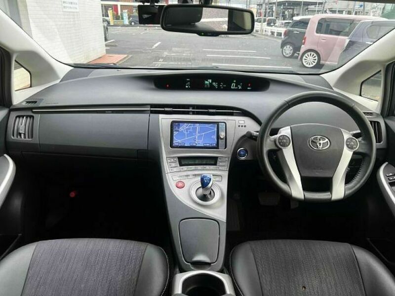 PRIUS-1