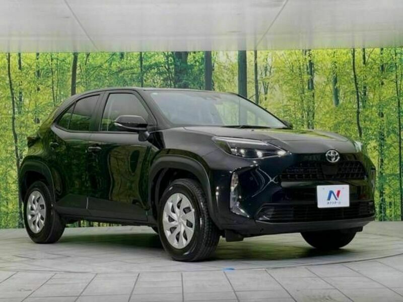 YARIS CROSS-16