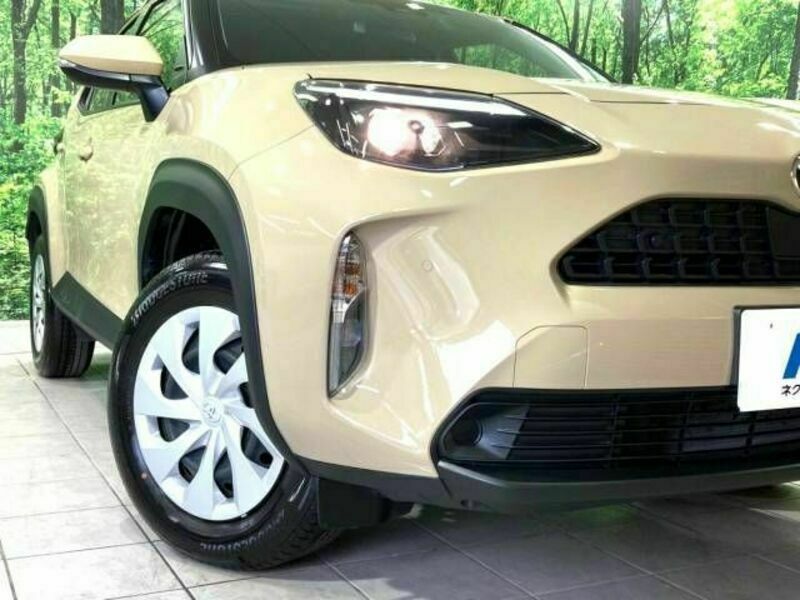 YARIS CROSS-11