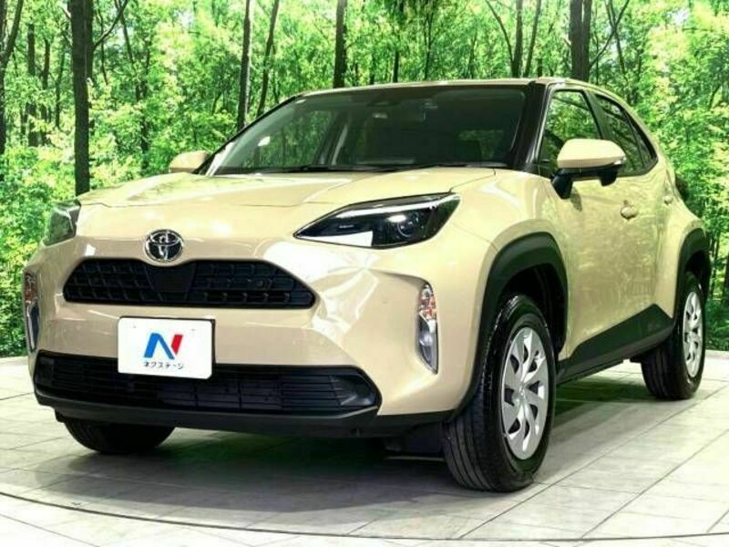 YARIS CROSS-16