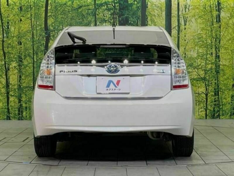 PRIUS-15