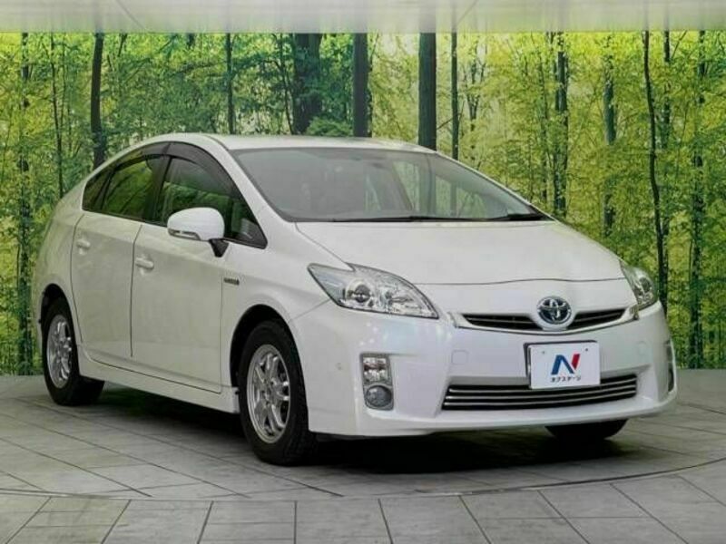 PRIUS-16