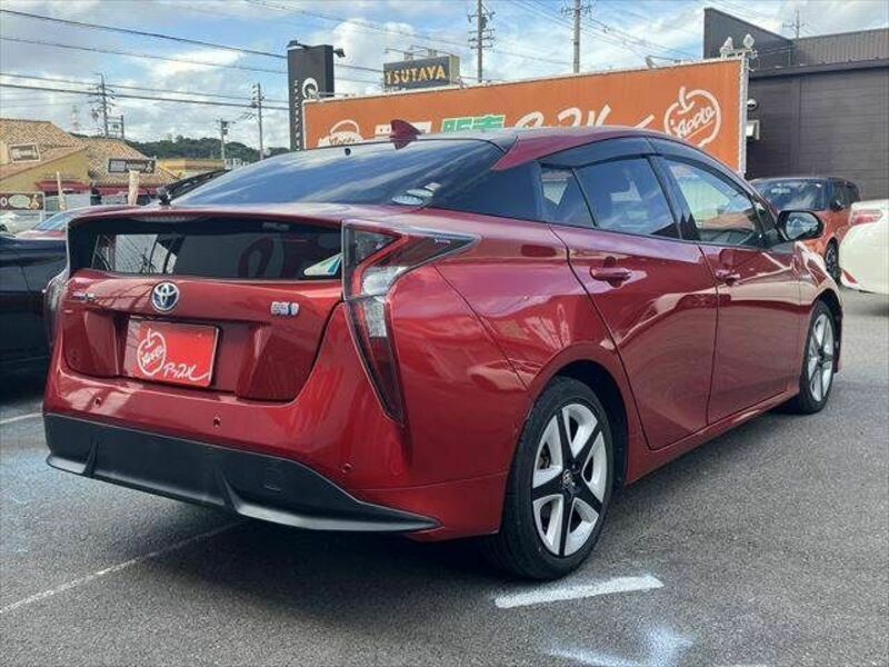 PRIUS-16