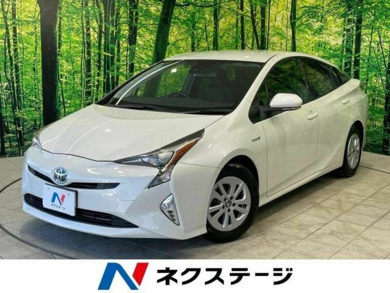 TOYOTA　PRIUS