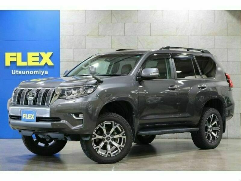 TOYOTA　LAND CRUISER PRADO