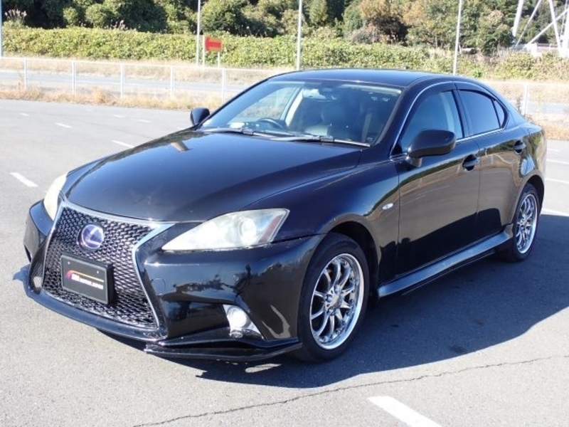 LEXUS IS