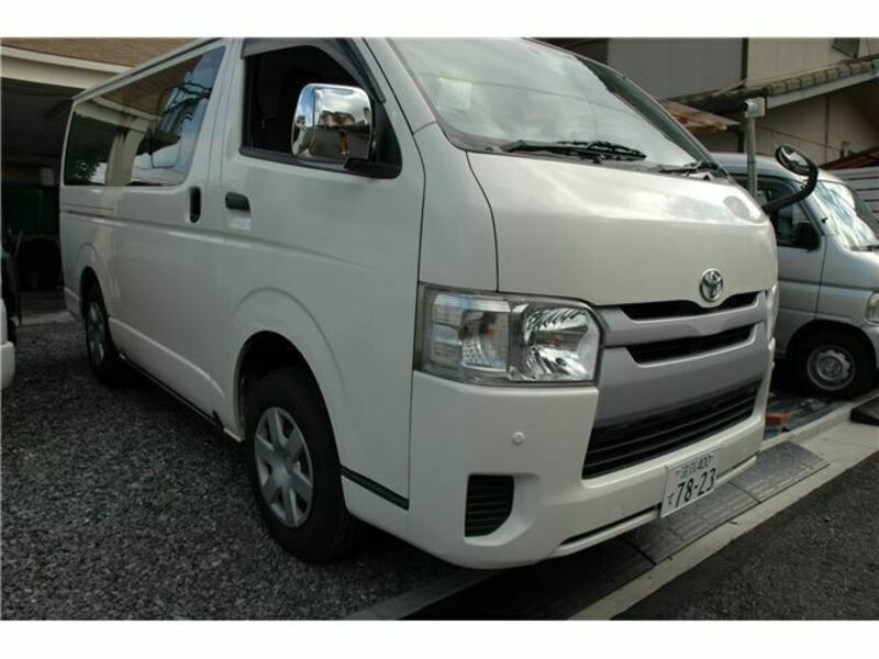 HIACE VAN-1