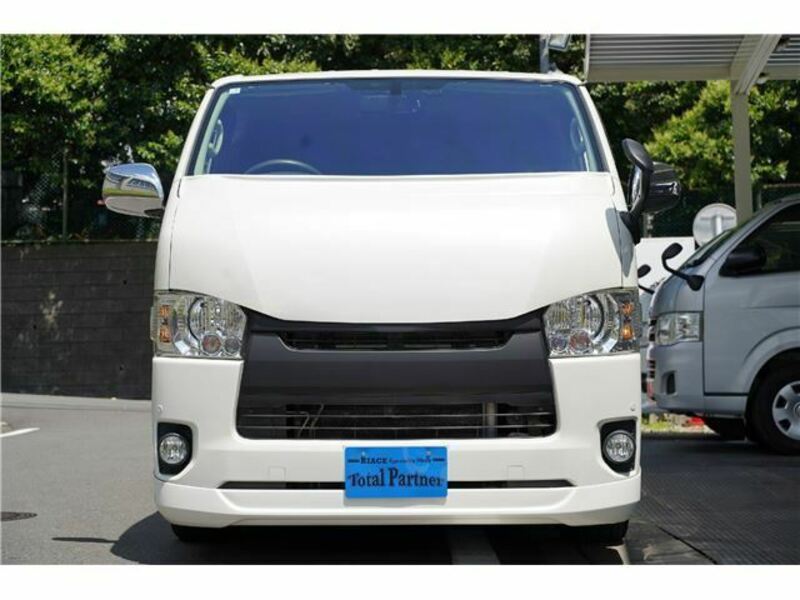 HIACE VAN-1