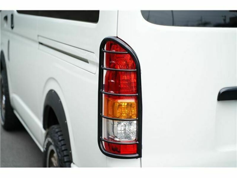 HIACE-12