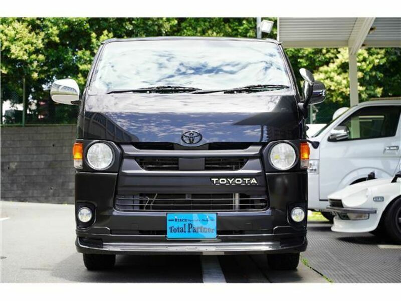 HIACE VAN-1