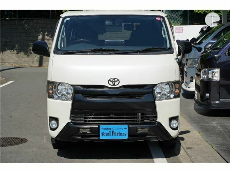 HIACE VAN-1