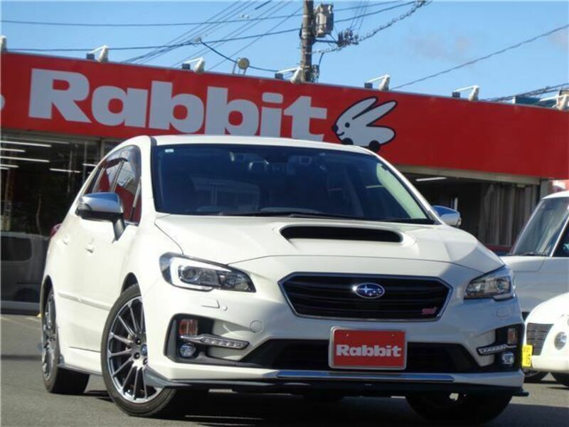 SUBARU　LEVORG