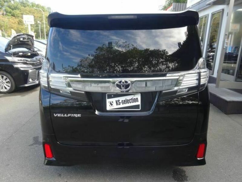 VELLFIRE-41