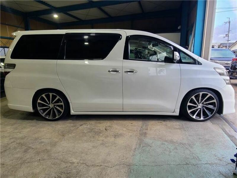 VELLFIRE-2