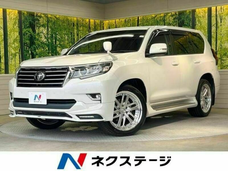 TOYOTA　LAND CRUISER PRADO