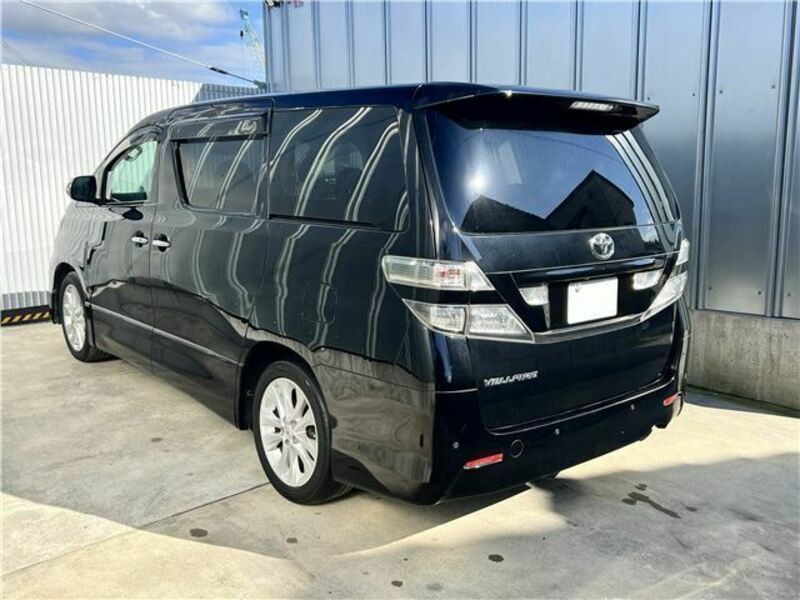 VELLFIRE-1