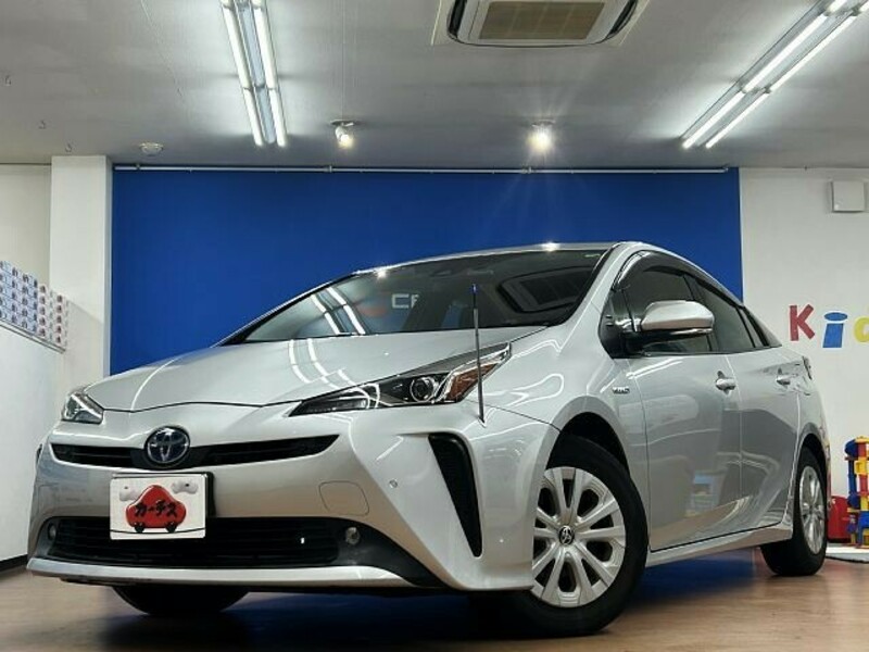 TOYOTA　PRIUS