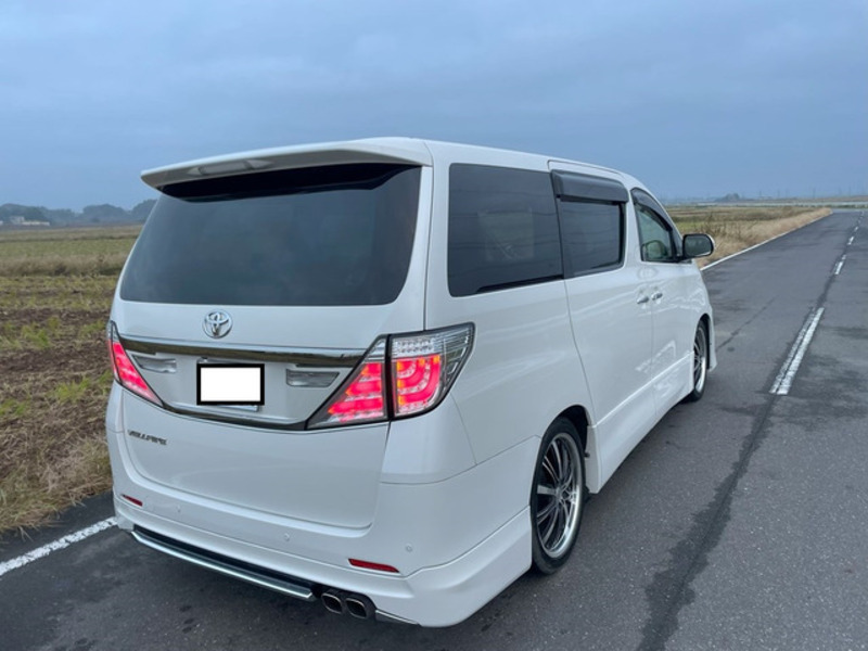 VELLFIRE-3