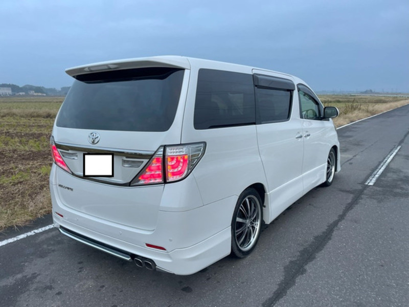 VELLFIRE-4