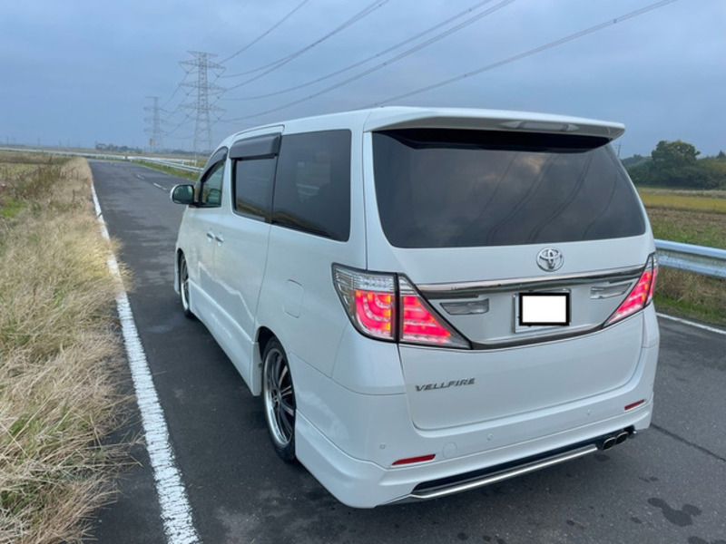 VELLFIRE-5