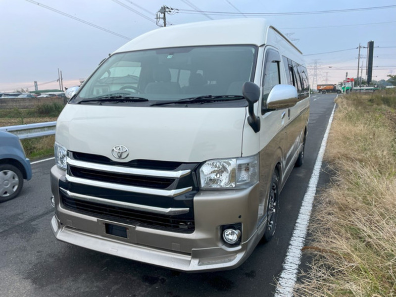 HIACE-11