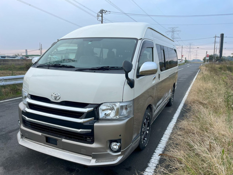 HIACE-9