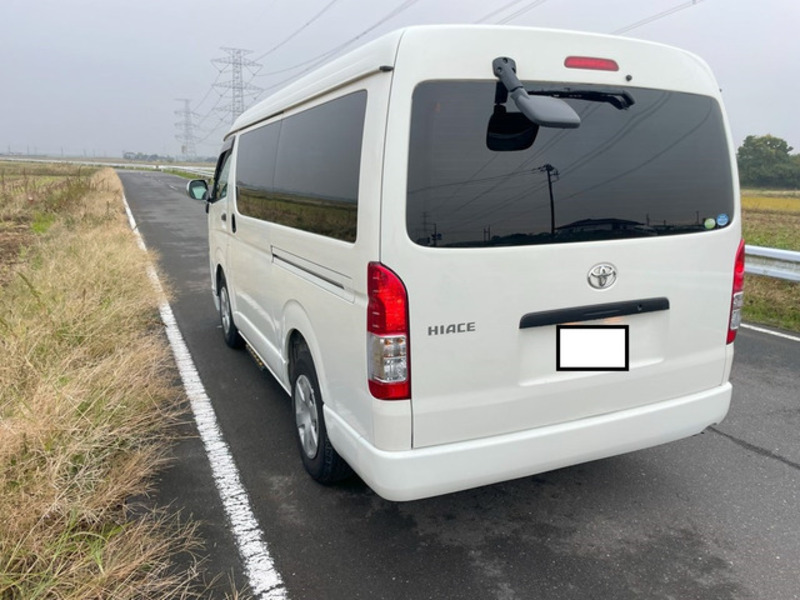 HIACE-9