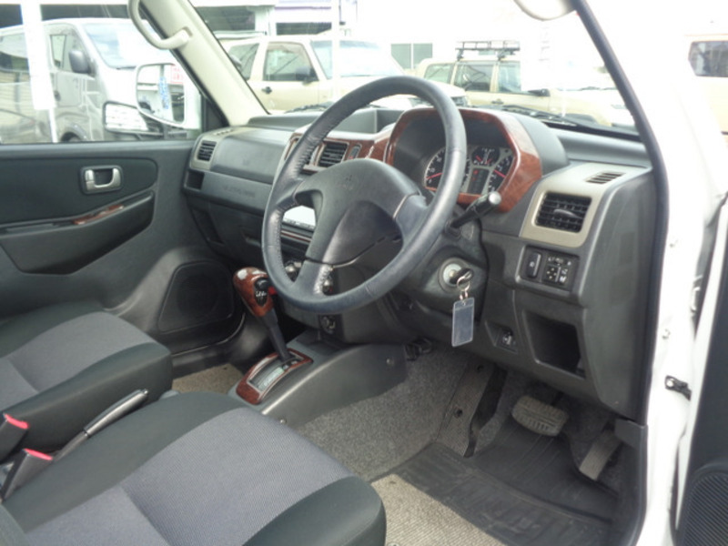 PAJERO MINI-11