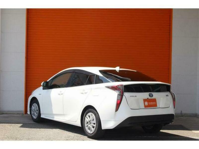 PRIUS-1