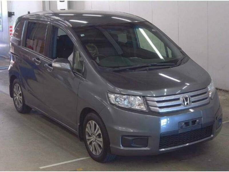 HONDA　FREED SPIKE