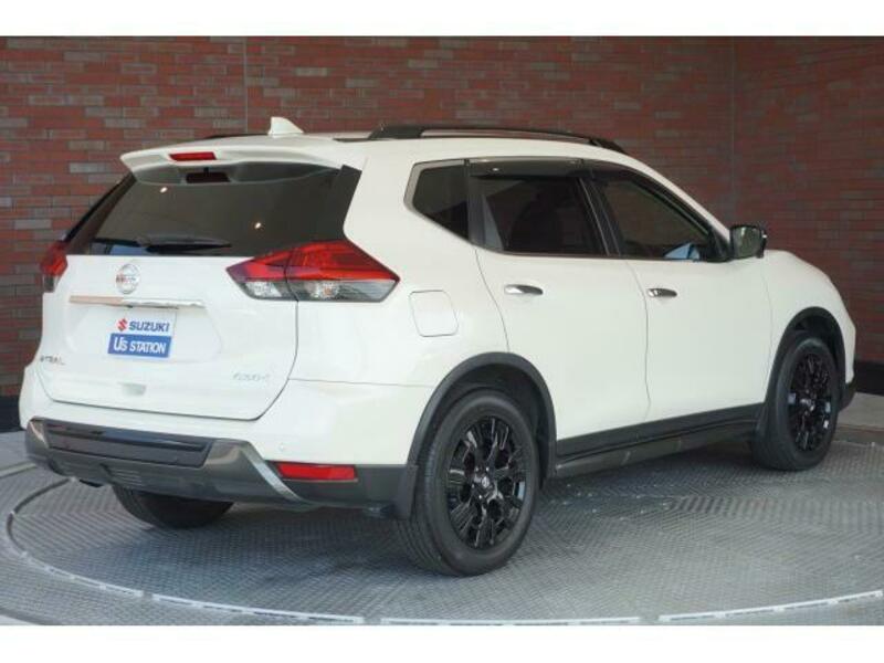 X-TRAIL-1