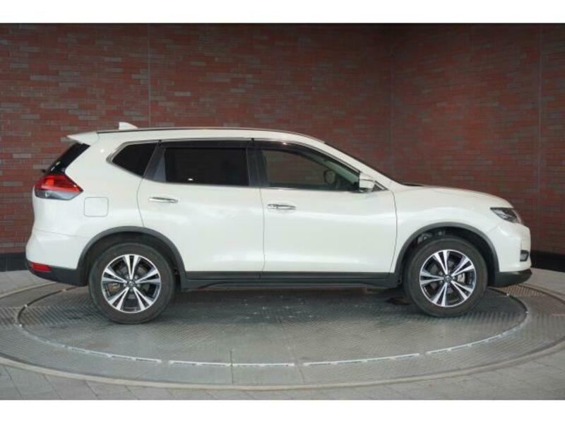 X-TRAIL-3