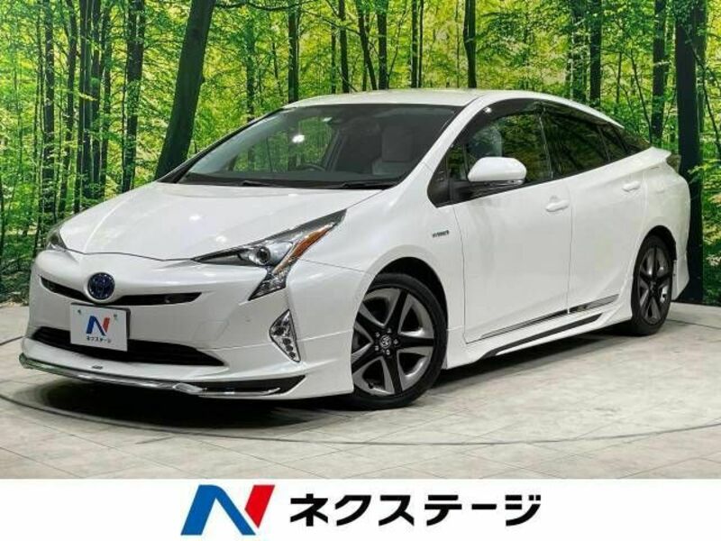 TOYOTA　PRIUS