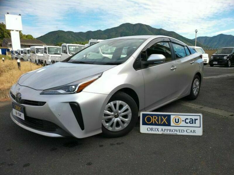 TOYOTA　PRIUS